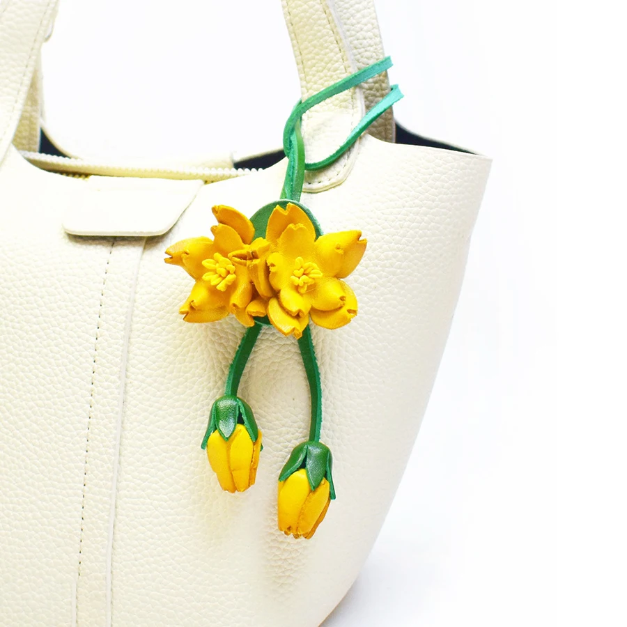 

Flower Bag Pendant Genuine Leather Original Design Exquisite Handmade Simulation Pendant Osmanthus Tulip Keychain Bag Charm