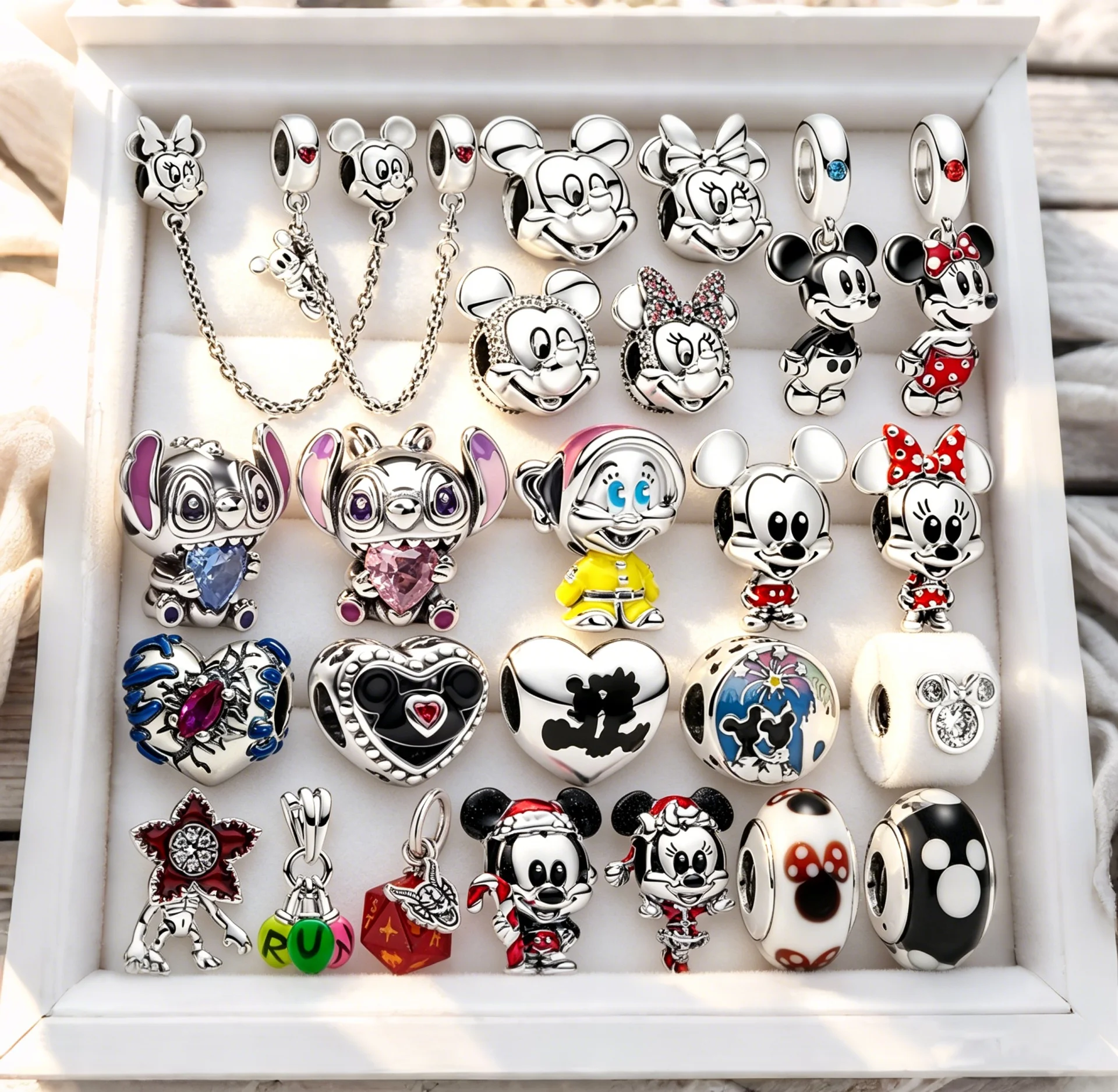 

НОВИНКА 2026: Блестящий шарм-подвеска Микки Маус, бусина-клипса Стич Демогоргон, совместимая с оригинальными европейскими браслетами-змейками, для самостоятельного изготовления украшений, подарок