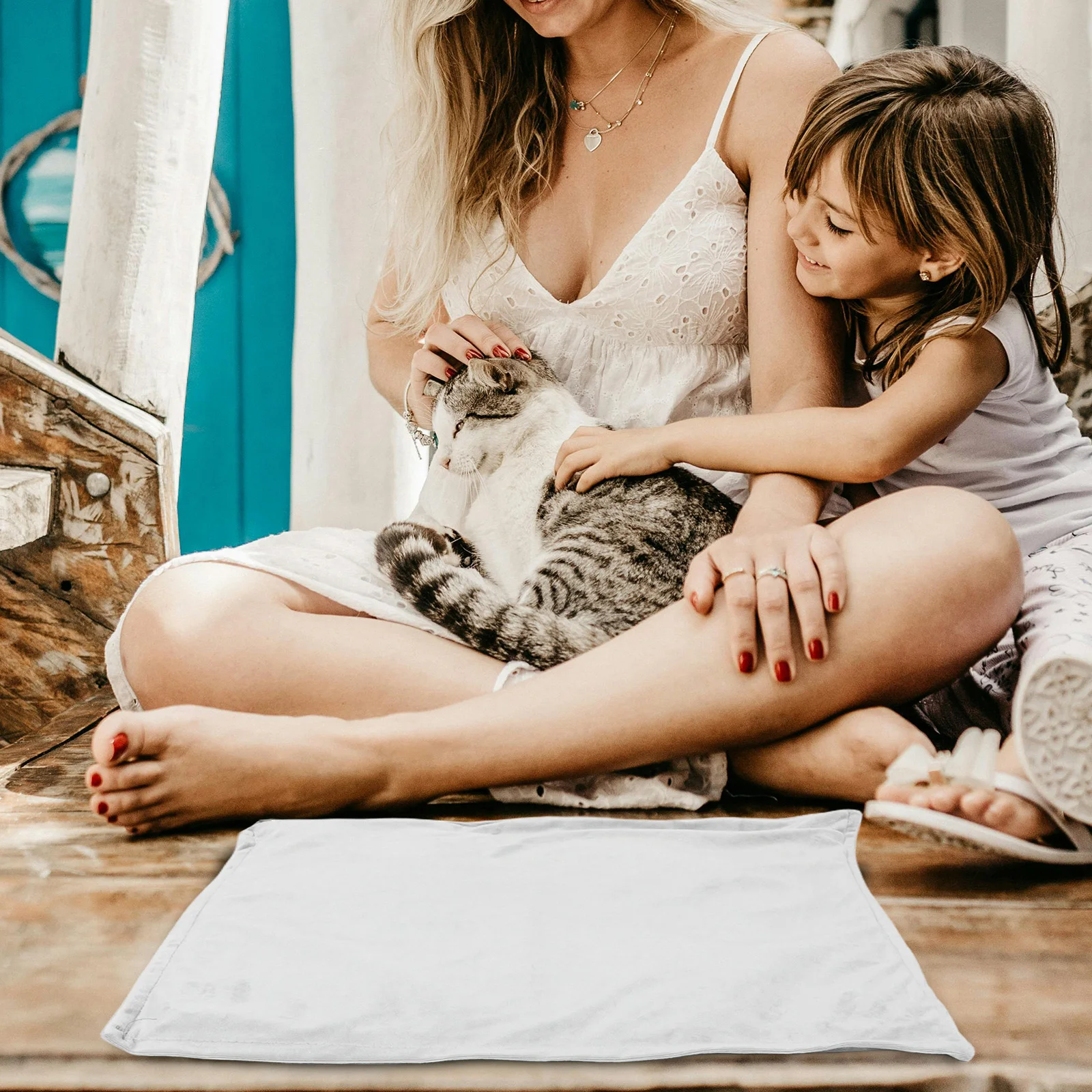 

Indoor Heated Pet Mat Waterproof Adjustable Temperature Timer Heating Blanket for Dogs Heating Pad for Cats Safe Use