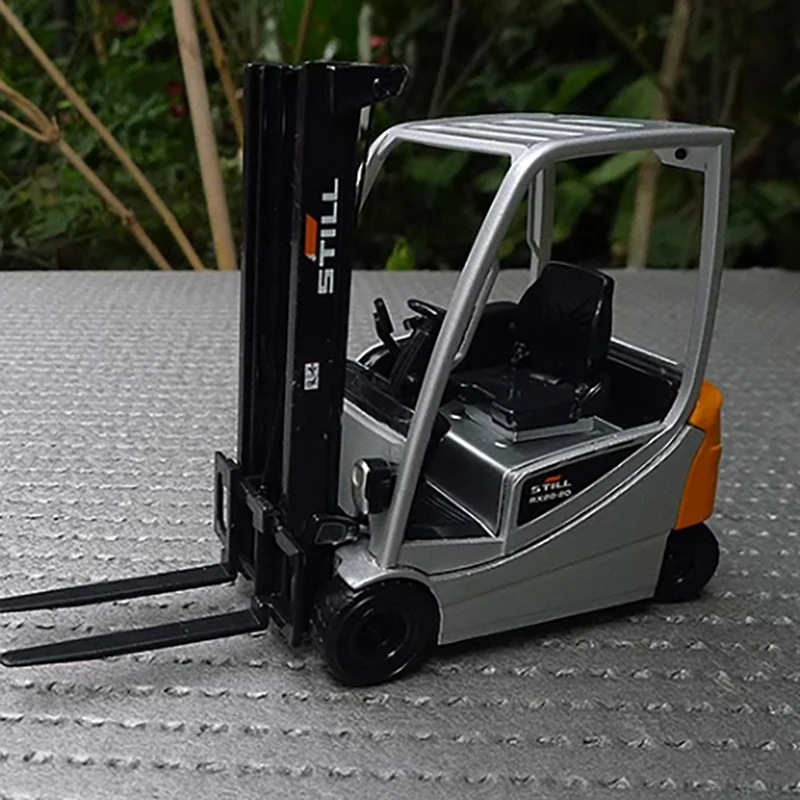 

Diecast 1:25 Scale RX20-20 German alloy forklift truck Collection of Static decoration Souvenir gifts for adult boy