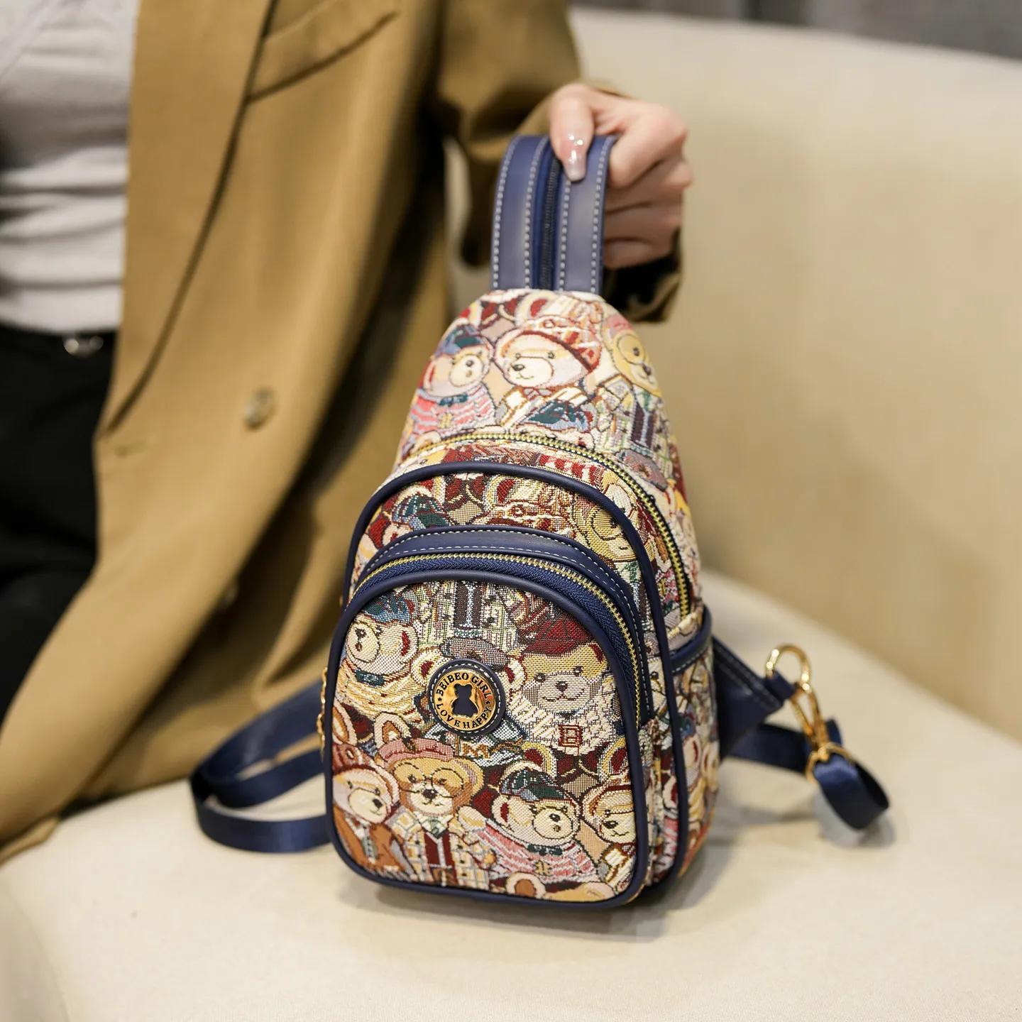 2026年新作通勤用コントラストカラーシングルショルダークロスボディバッグ刺繍入りクマ柄キャンバスカジュアルレジャー旅行用ベストバッグ（女性用）