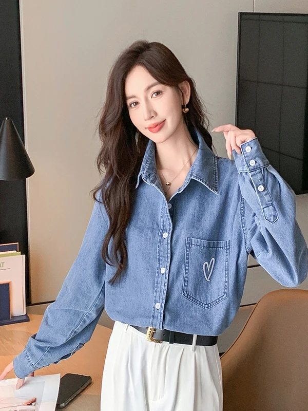 

Тяжелый джинсовый топ с вышивкой, повседневный универсальный женский топ, модный дизайн с сердечками Ele Love, длинный све, на пуговицах