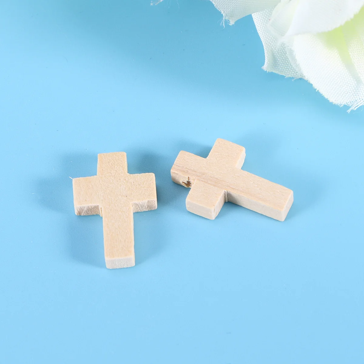 

100 шт., натуральные полированные деревянные подвески с крестом, ювелирные изделия ручной работы, ожерелье, браслет, принадлежности для украшения рукоделия