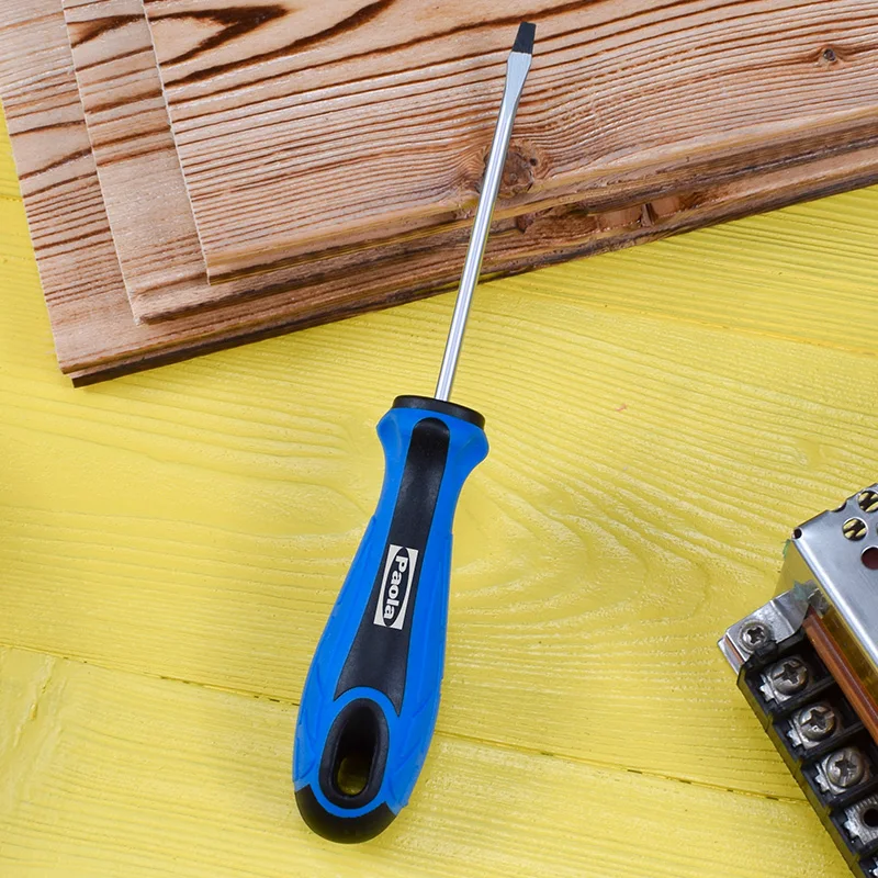 One letter screwdriver 3 × 75mm small with magnetic screwdriver