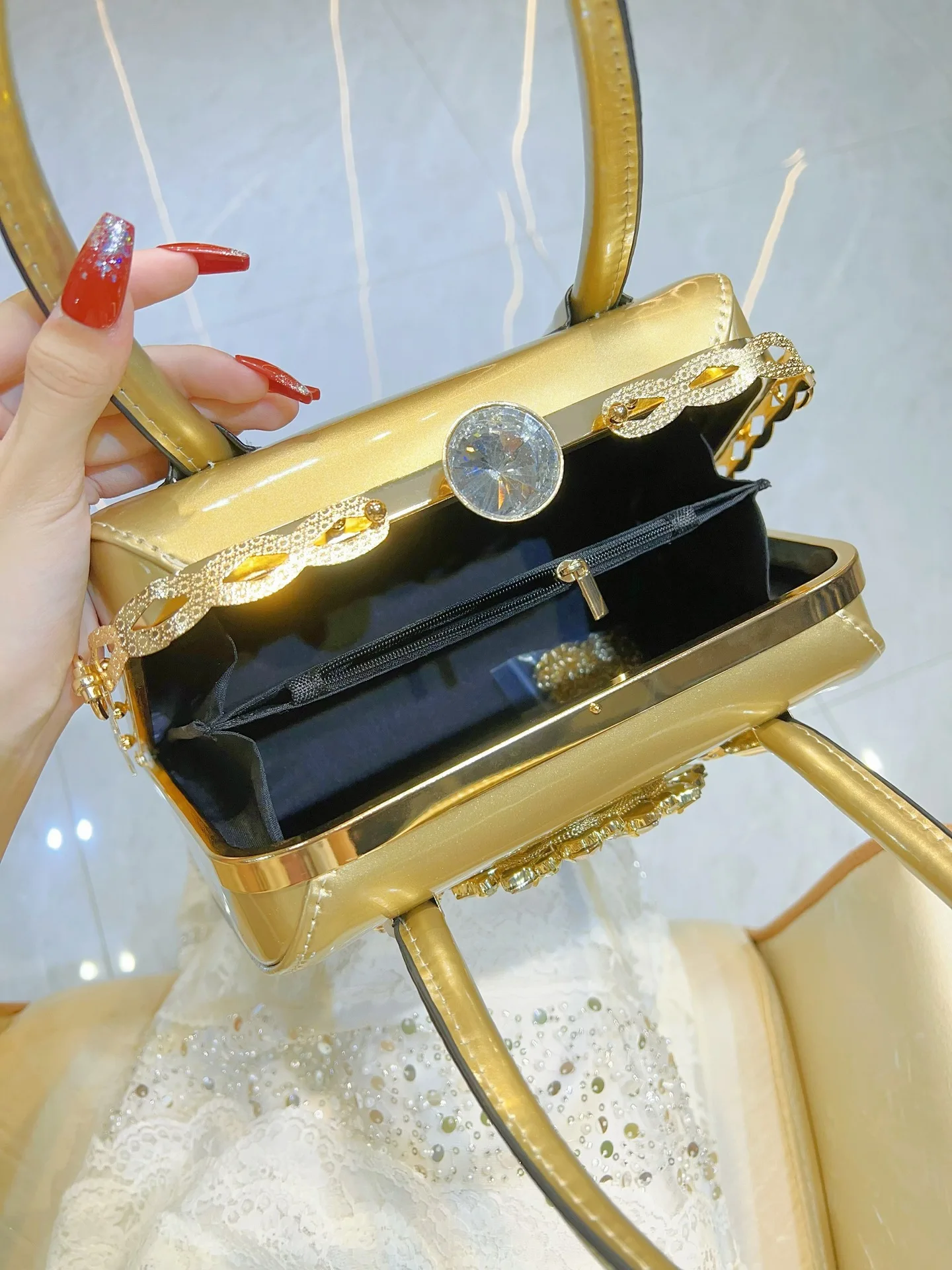 2025 Luxury Women Wedding Flower Diamond Evening Clutch Bag Lady Sunflower Rhinestones Handbags Trendy Designer Shoulder Bag