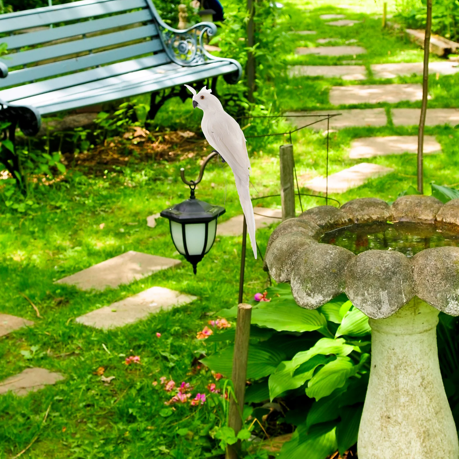 

Realistic Fake Parrot Decor for Indoor Outdoor Use Lifelike Bird Statue Ideal Shelf Window Garden Decoration Craft Photography