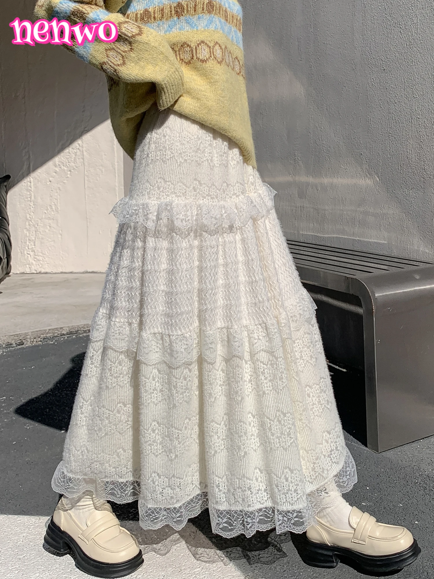 

Fleece Lace Cake Skirt Half Skirt for Women Winter New High-end Feel Elegant Flared A-line Slimming Half Skirt