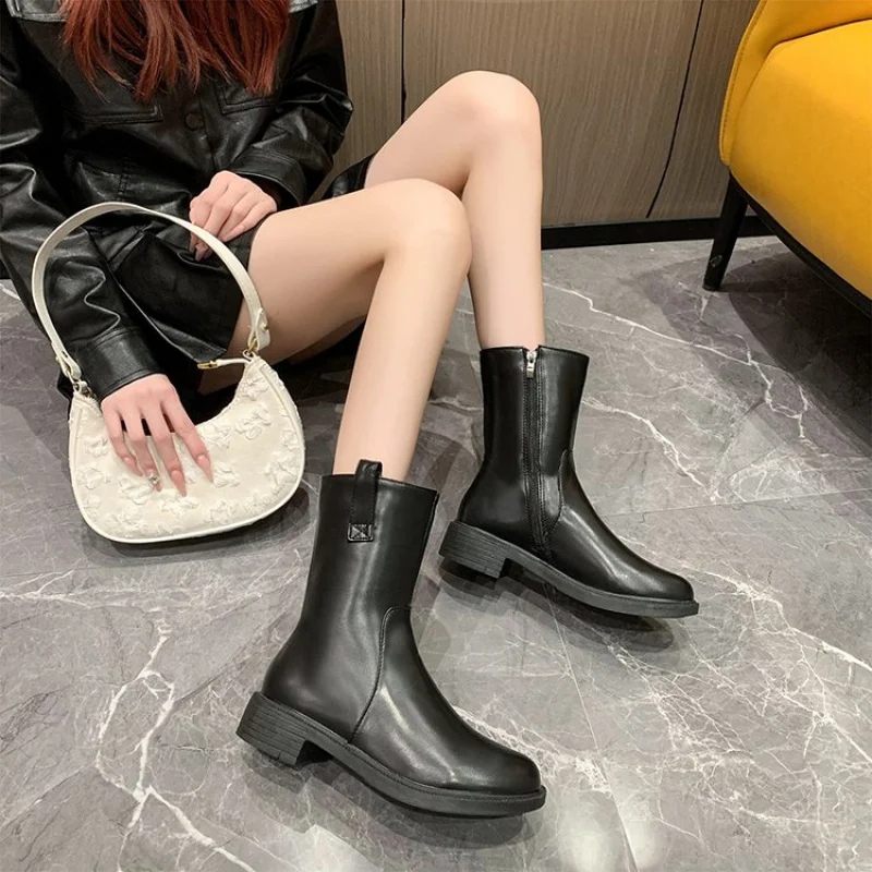 2025 New Women's Autumn/Winter Ankle Boots - Chelsea Boots, Thick-Soled British-Style Smoke Pipe Short Boots