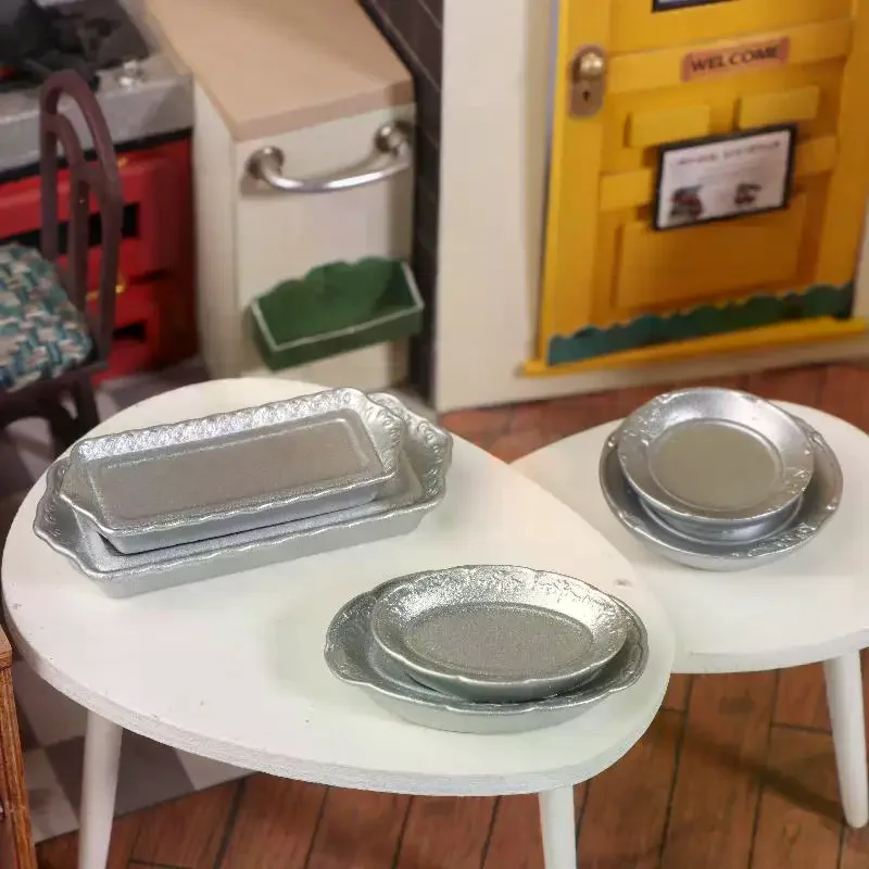 6Pcs 1/12 Puppenhaus Silber Teller Tablett Modell Puppenhaus Küche Geschirr Dekoration Spielzeug Puppen Haus Zubehör