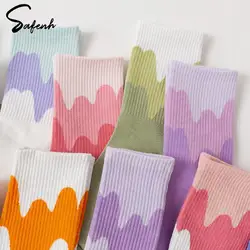 1 Paar Mode Frauen Baumwoll socken weiche Frühling Graffiti Socken weibliche Süßigkeiten Farbe Mittel rohr Socken für Frauen Student Sports ocken