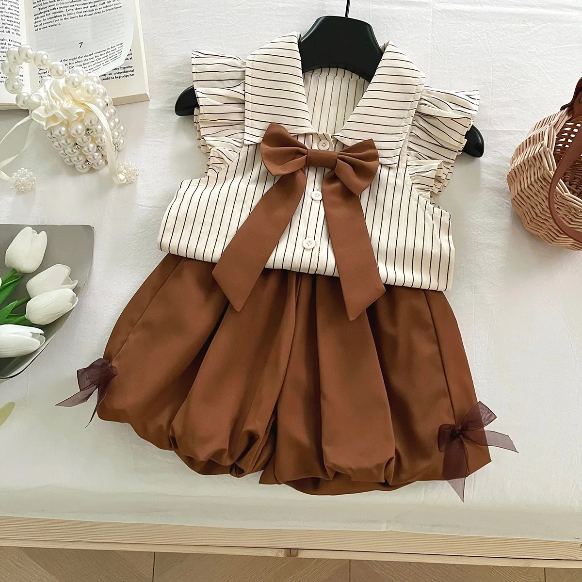 Girls' Summer Flying Sleeve Striped Shirt + flower Bud Shorts Skirt Fashionable Children's Casual Two-piece School Uniform Suits