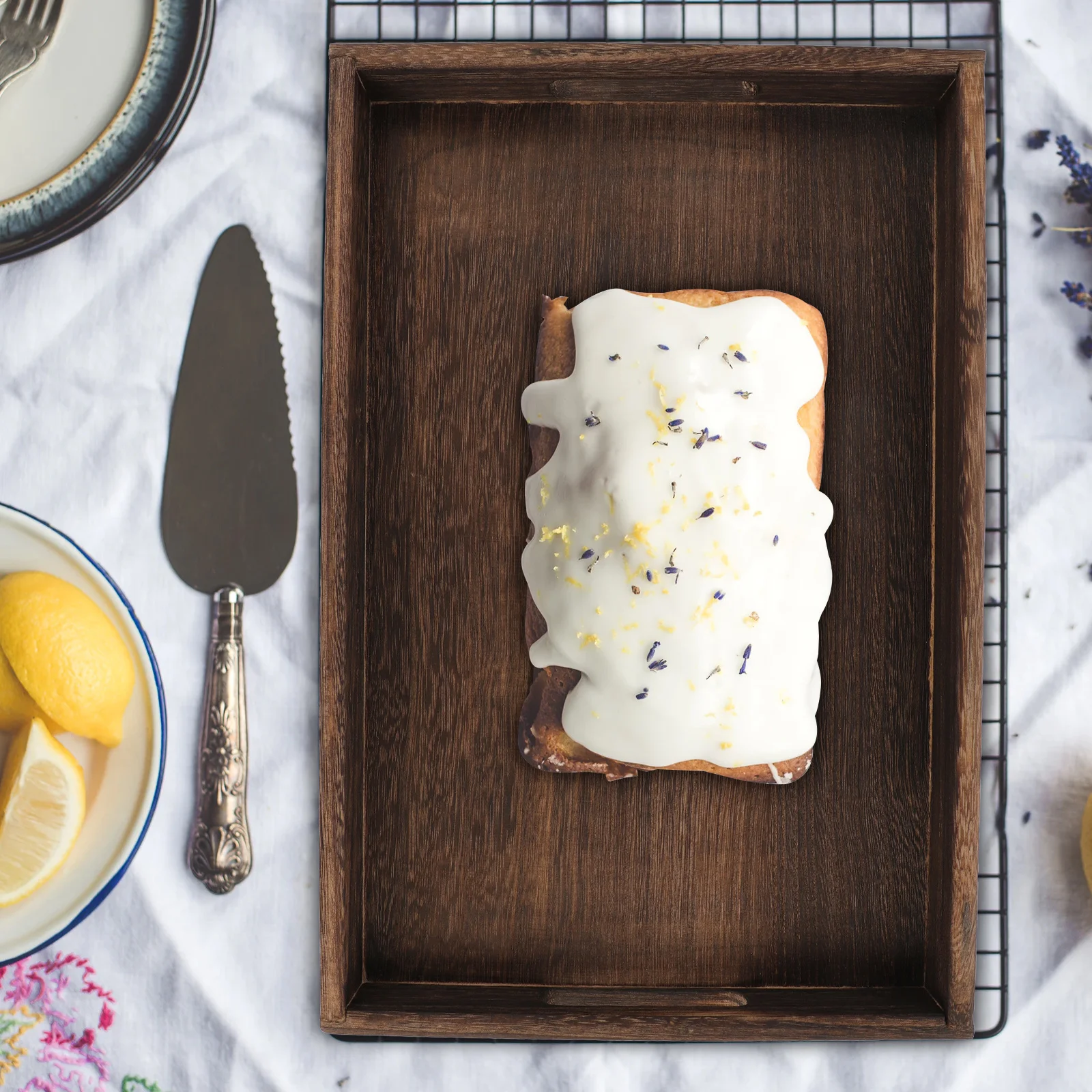 

1Pcs Premium Wooden Tea Tray Lightweight Food Serving Tray for Pizza Bread Fruit Breakfast Sushi Wooden Fruit Plate