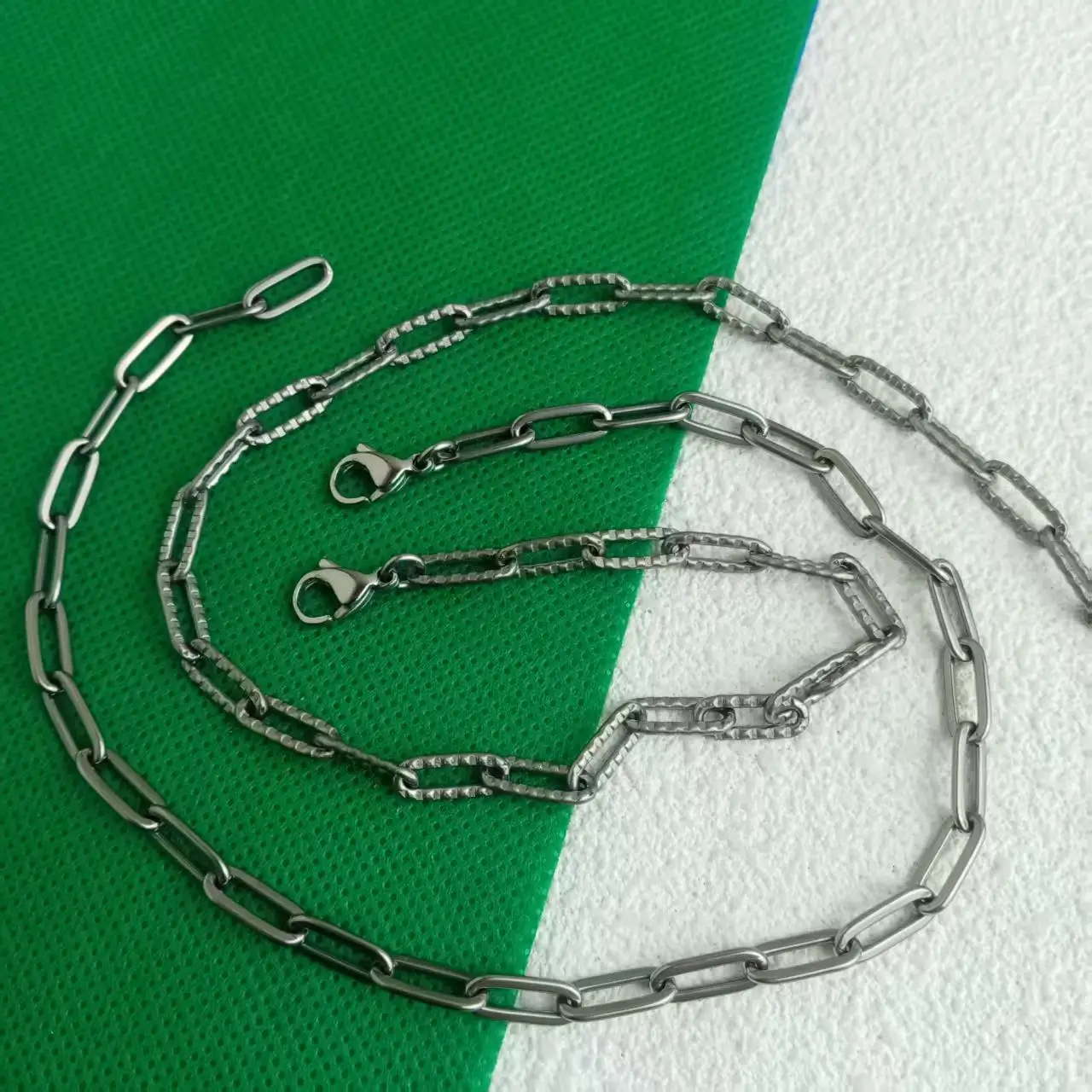 

5.3mm pure titanium flat O-chain anti allergic and non fading bracelet, light luxury minimalist style