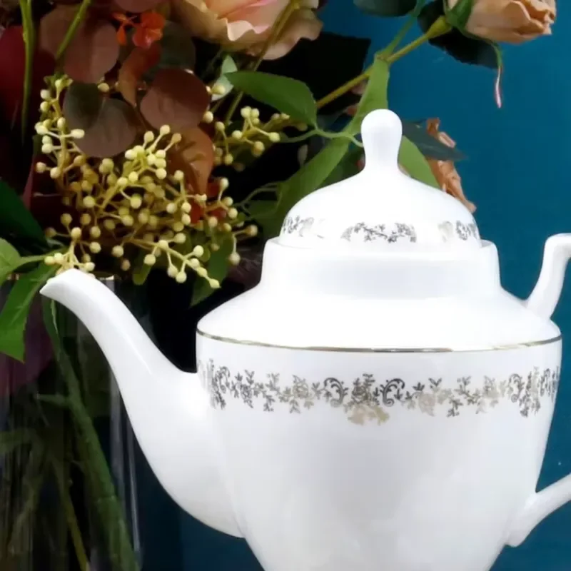 High Quality Ceramic Teapot and Cup Set Elegant Tea Service for Home Office Gift Idea Durable Porcelain Teaware Collection