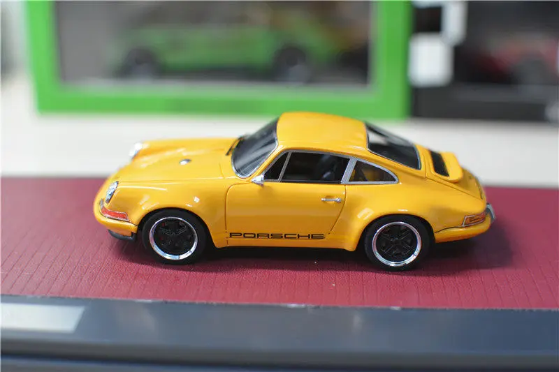 Matrix 1:43 Scale Porsche 911 Targa Singer 2014 Yellow Resin Car Model