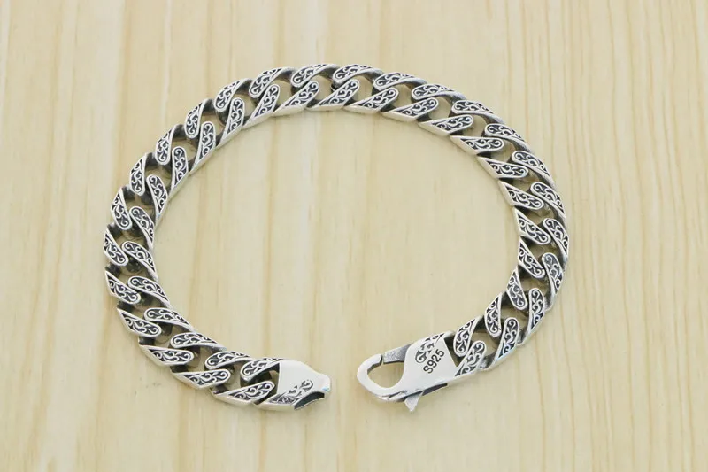 Chinese style men and women retro domineering Tang grass pattern pure silver bracelet Versatile jewelry, personalized vintage tr