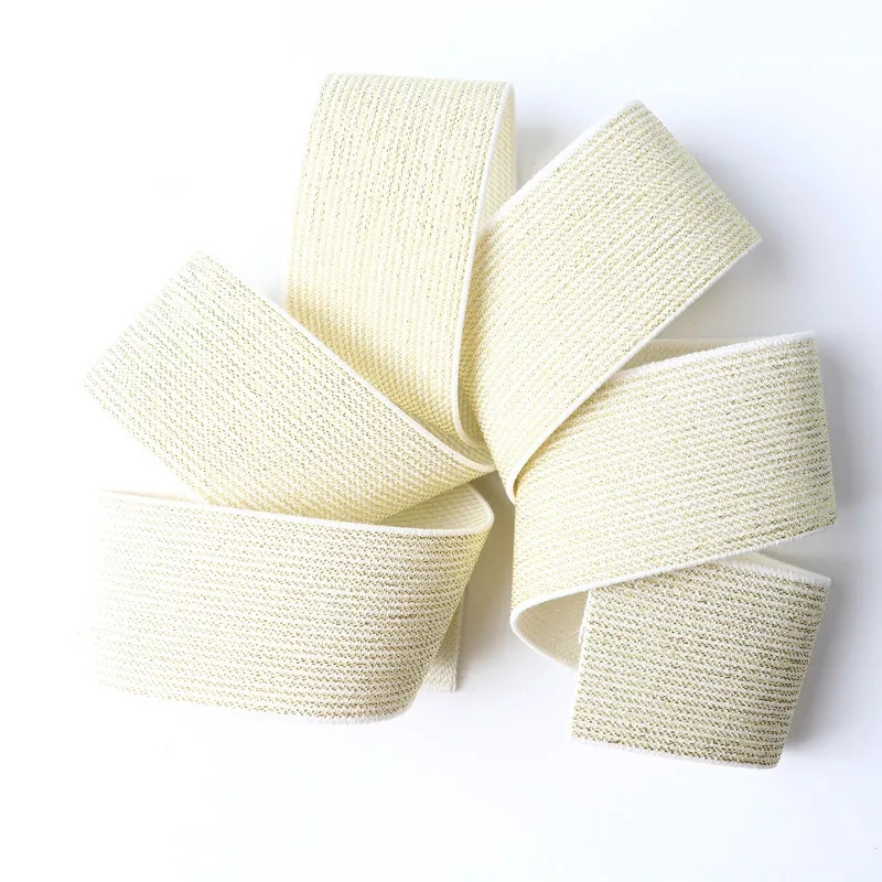 Variant: Gold on white  40mm