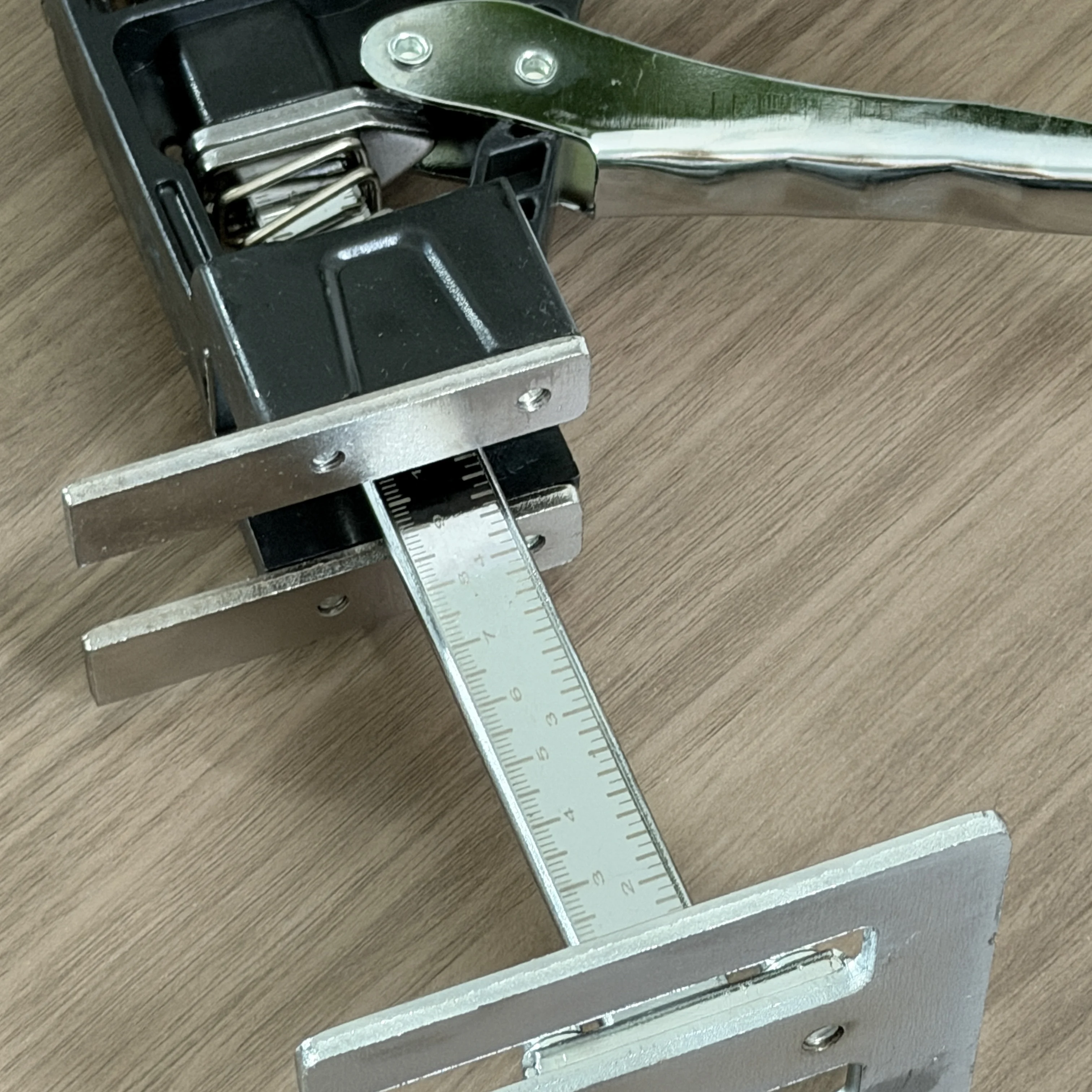 outil-de-levage-multifonctionnel-cric-de-levage-facilitant-le-travail-outil-de-reglage-de-la-hauteur-des-carreaux-outils-de-levage-manuels-panneau-de-porte-meubles