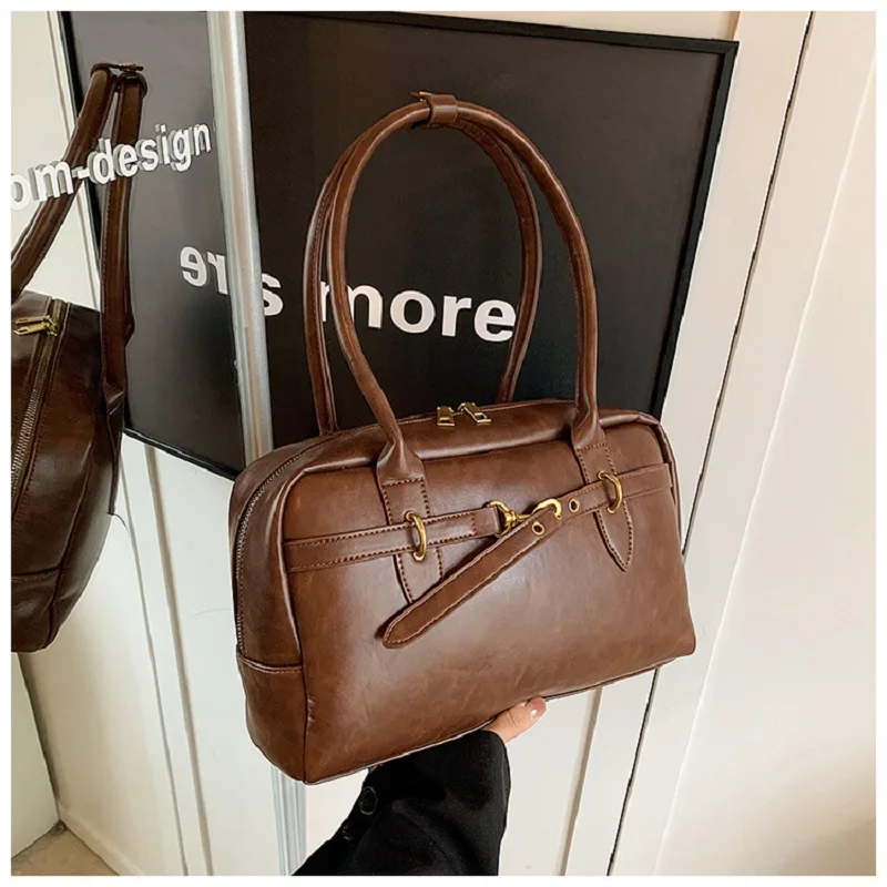 

Retro large capacity Underarm Bag Women's 2025 new Shoulder bag pu leather female daily Handbag commuting Boston pillow bag