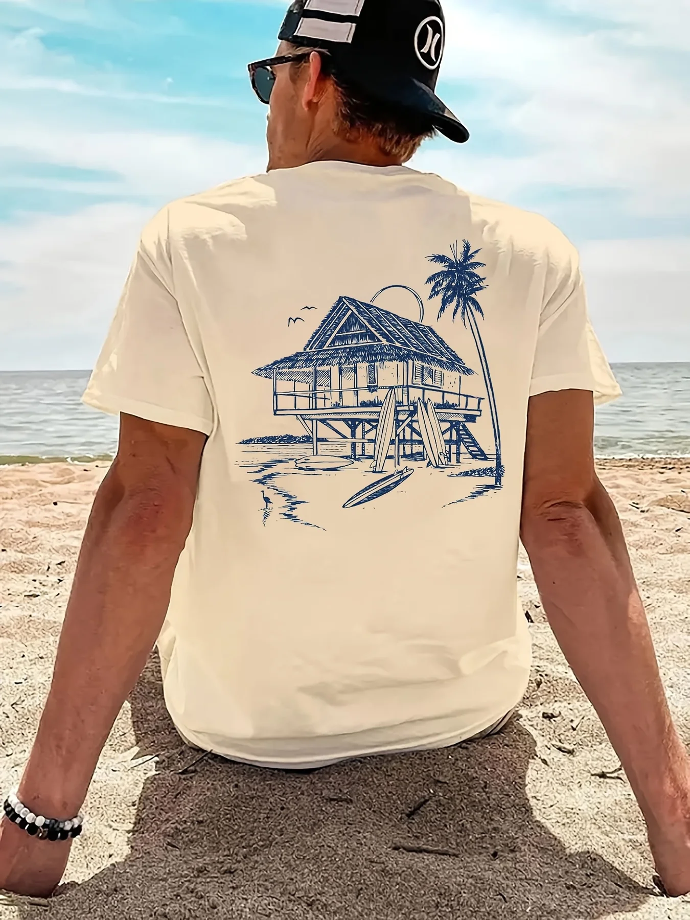 Hand-painted Print Cotton T-shirt for Men with High Quality and Soft Texture Perfectly Suitable for Summer Beach Vacation Style
