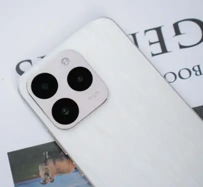 هاتف Realme 15T غير مقفول 6.57 بوصة 120 هرتز MTK Dimensity6400 Max 60W شاحن فائق 7000Mah 50MP NFC الإصدار الصيني