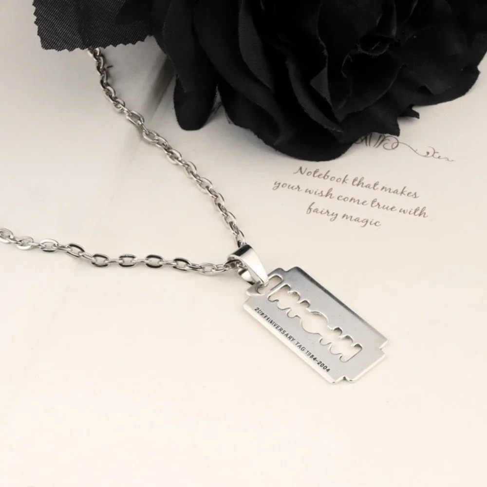 New Retro Exquisite Sliver Color Geometry Razor Blade Pendant Necklace for Women Men Personality Punk Collar Chain Jewelry Gifts