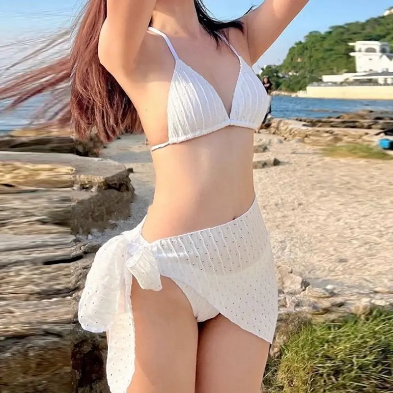 Conjunto de biquíni casual de férias feminino, roupa sexy com almofada no peito, gostosa de primavera quente, New Seaside, monocromático, verão, 2023