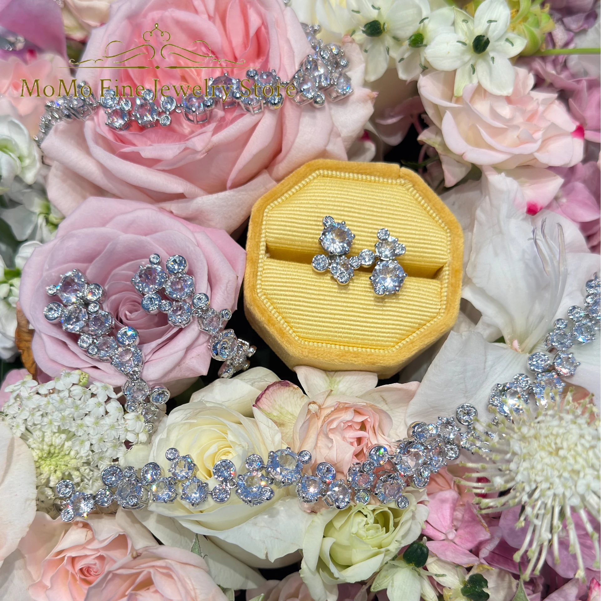 

Original 2025 Luxury Wedding Jewelry Set Charming White Crystal Pendant Fashion Necklace Bracelet Earrings Women's Romantic Gift