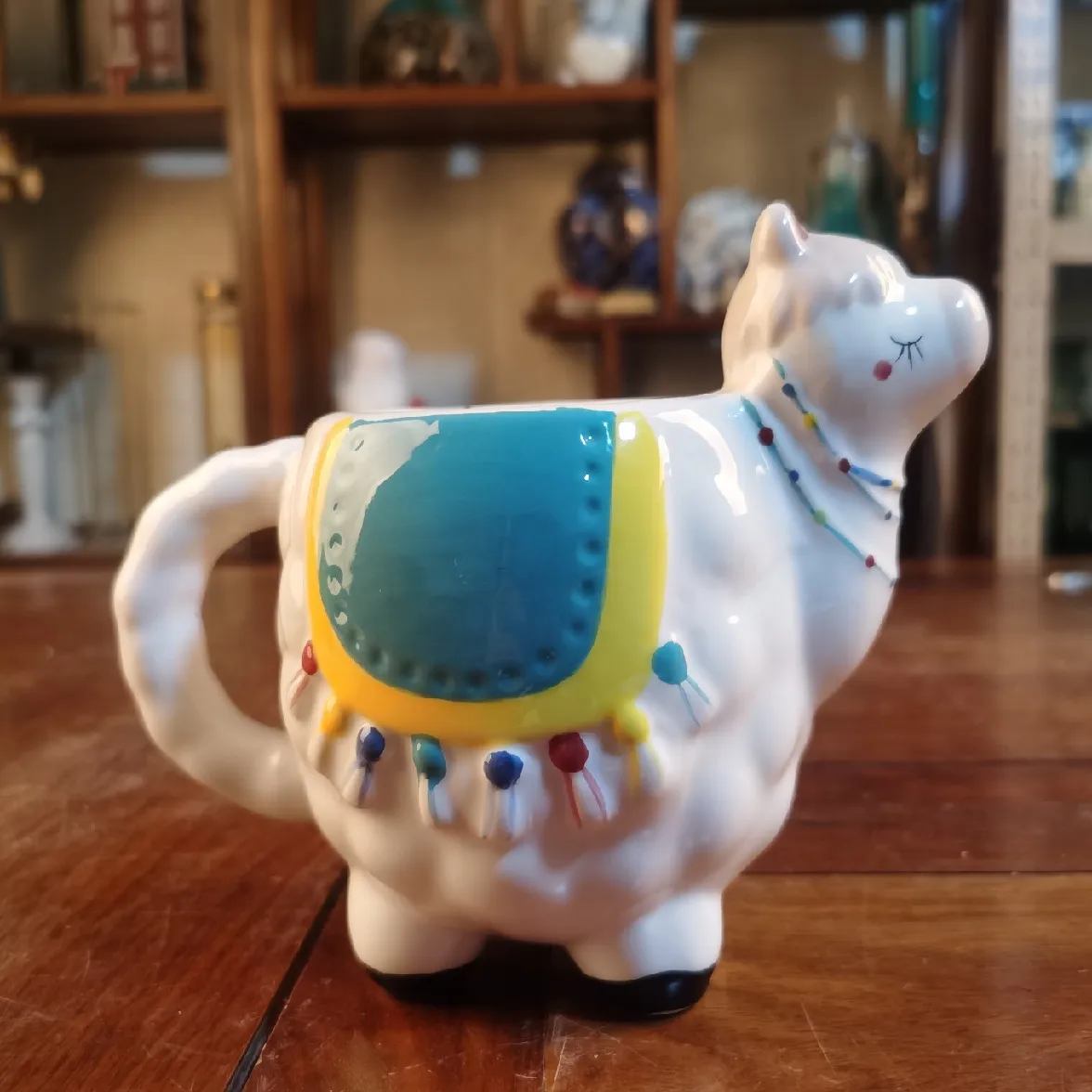 Split glaze relief hand-painted ceramic underglaze color alpaca shaped water cup Mug Coffee cup