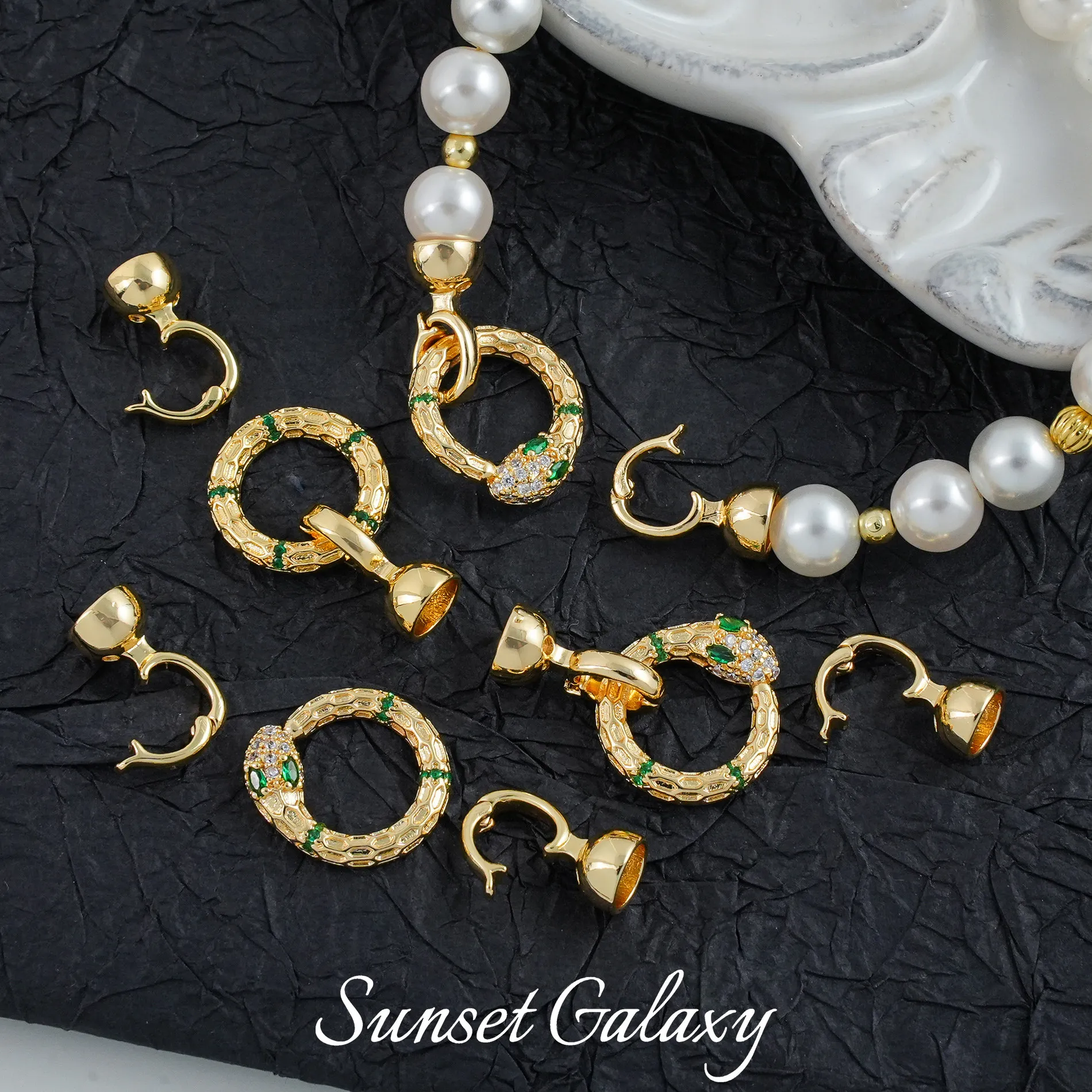 New Year's Snake Emerald Pearl Finish Connection Buckle Handmade Beaded DIY Material Bracelet Necklace Jewelry Accessories