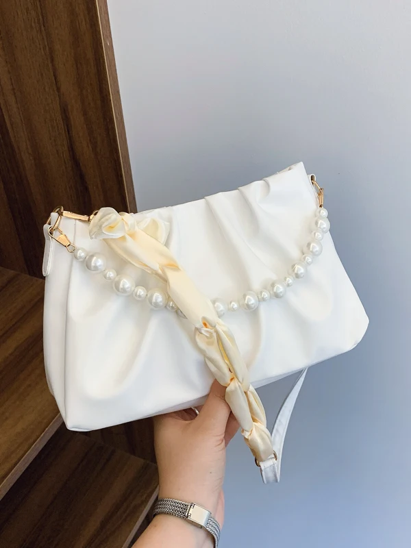 2025 New Pearl Folded Cloud Handbag Fashionable Casual Crossbody Bag Underarm Bag Single Shoulder Bag Leisure Slung Bag