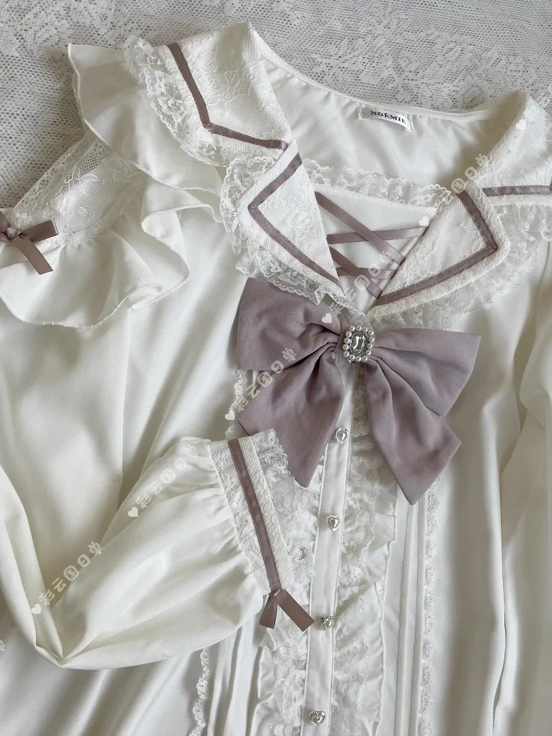 

Японская массовая работа с матросским воротником, кружевная рубашка с открытыми плечами и бантом, рубашка с длинными рукавами, милая милая серия Mine, свободная повседневная рубашка для женщин