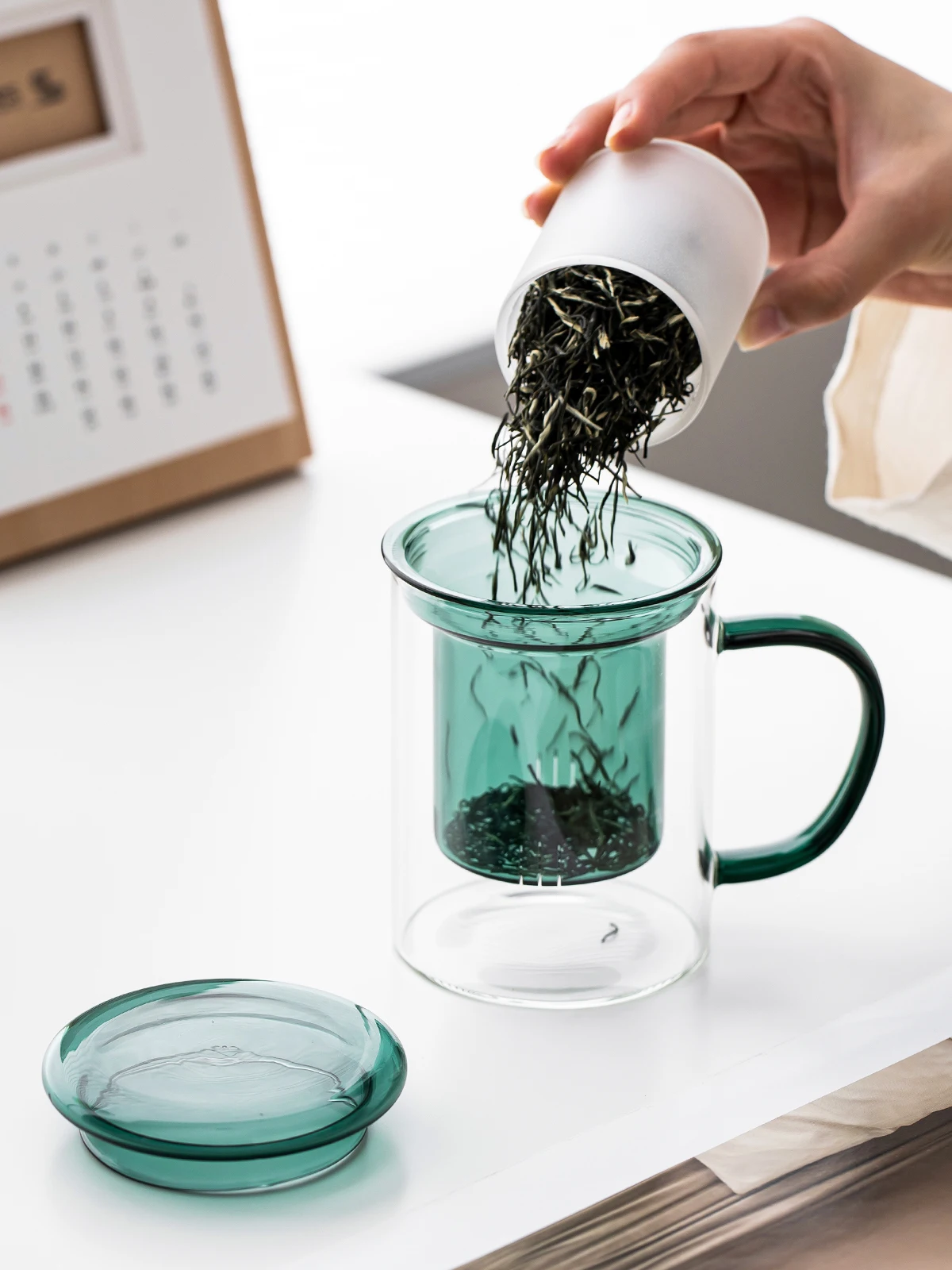 Heat Resistant High Borosilie Glass Mugs Drinking Water Cup Office Tea Water Separation with Lid Filter Brewing Cup