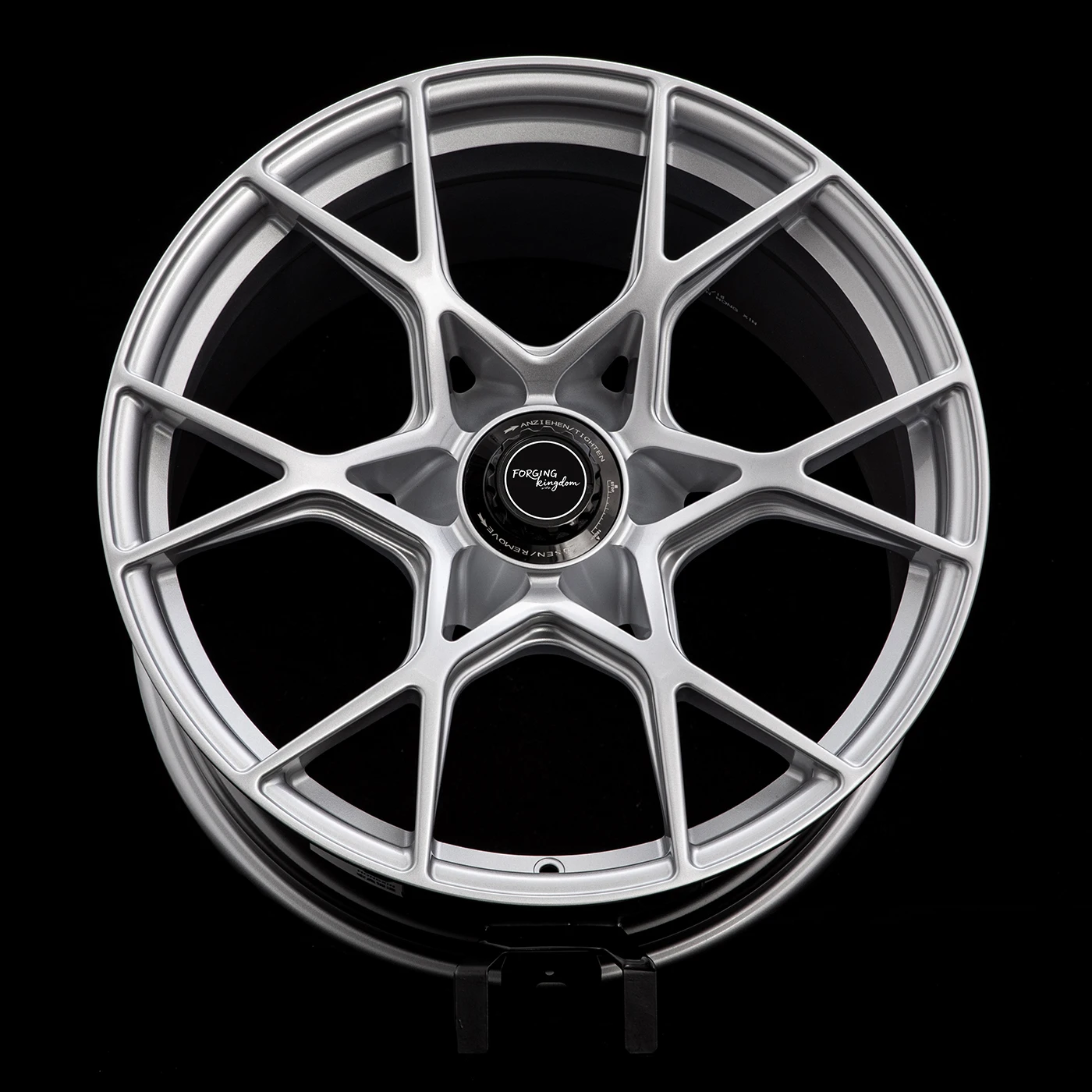 Xianglun FORGING KINGDOM Custom Forged Aluminum Alloy Wheels Central Locking Style Multi-Spoke Design High-end CNC Machining