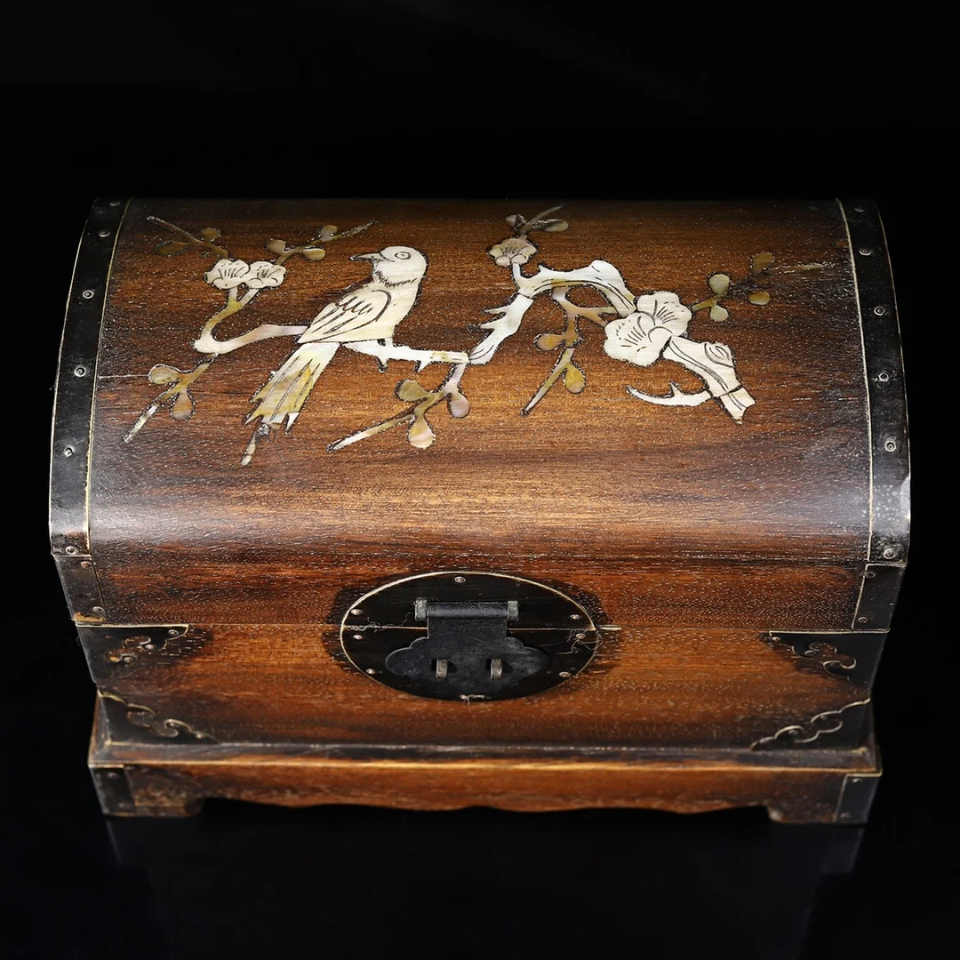 Rosewood Jewelry Box Inlaid With Shells