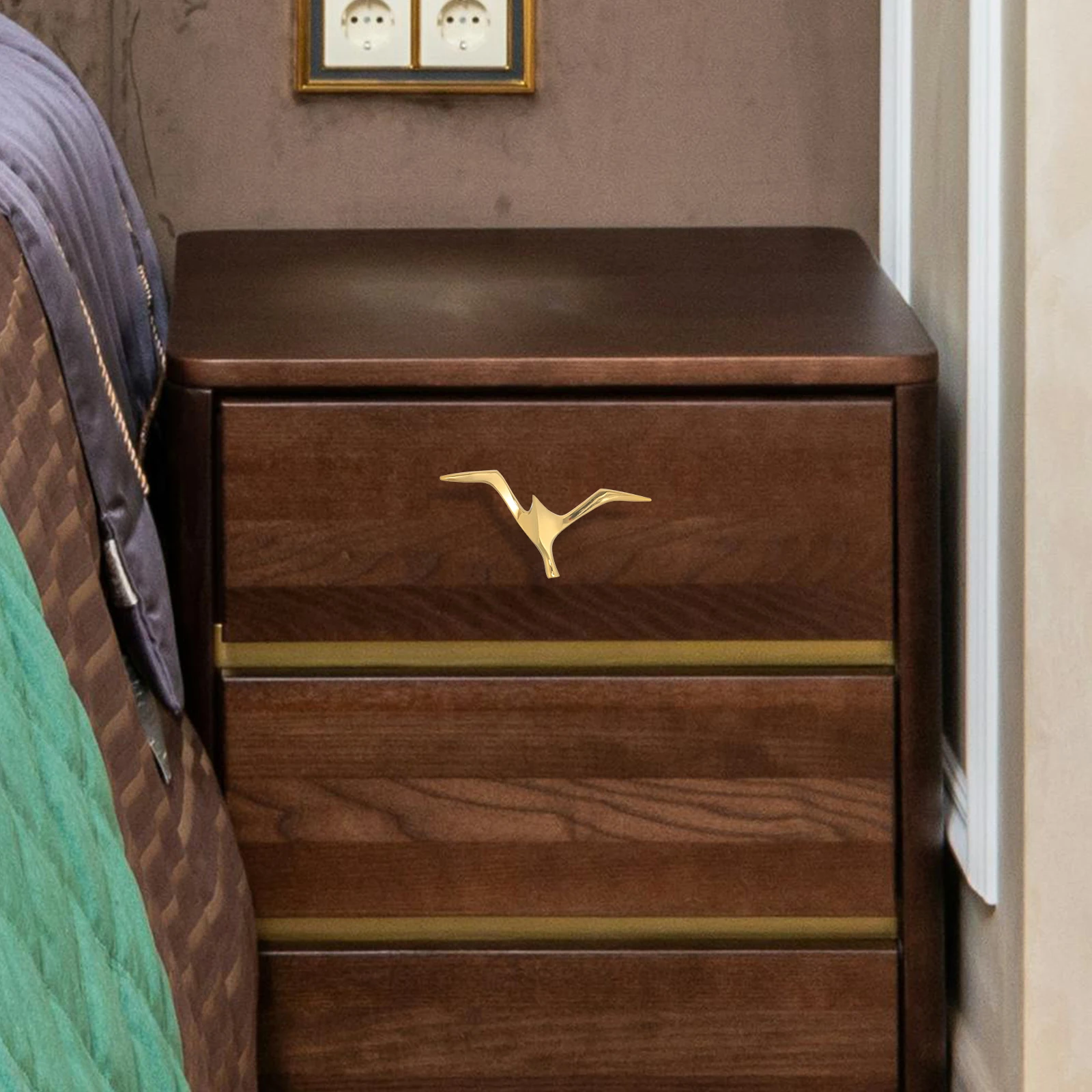 

Brass Seagull Cabinet Handles Vintage Drawer Knobs for Dresser Wardrobe Bookshelf Shoe Storage Pulls Retro Hardware