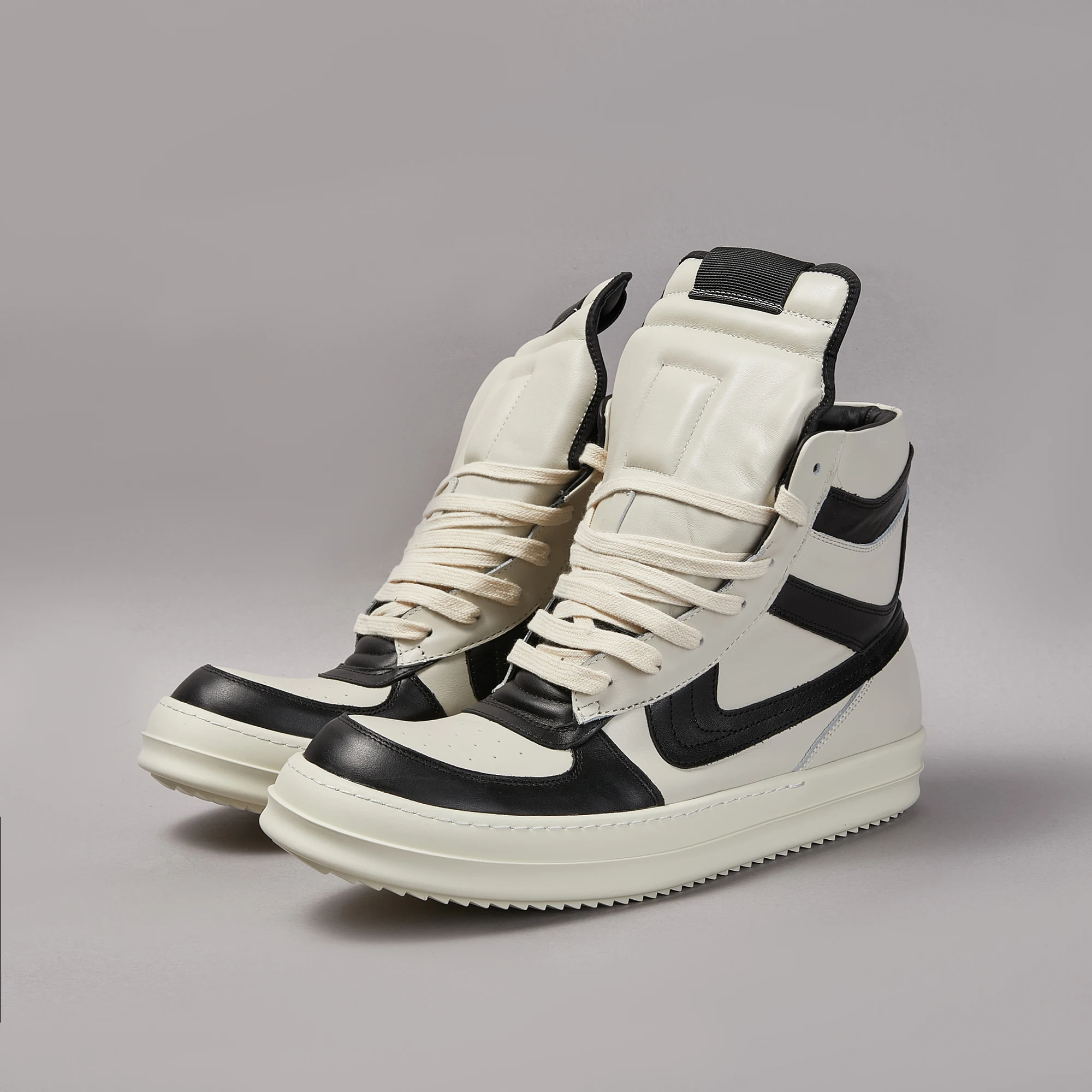 High Top White Face Black Hook Casual Shoes Boots for Men And Women Big Hook Black Toe Sports High Quality New Fashion