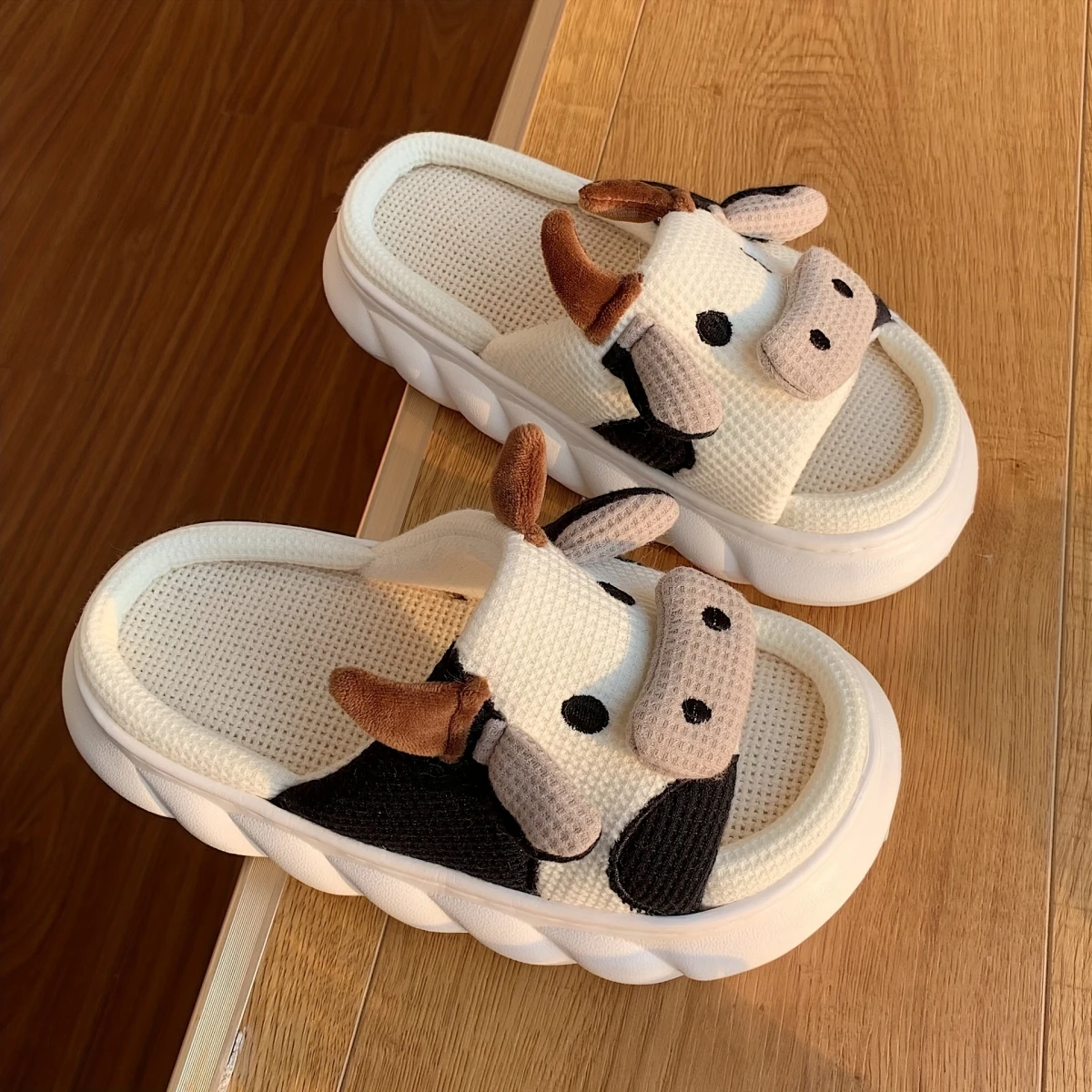 Women's Kawaii Cartoon Cow House Slippers, Casual Slip On Platform Slipper, Comfortable Indoor Shoes