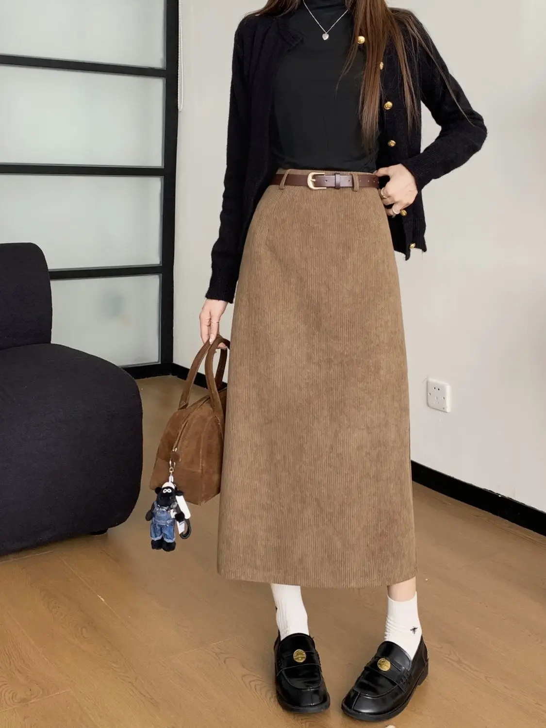 

High waisted slim vintage corduroy skirt for women in autumn and winter straight tube A-line mid length skirt with hip wrap