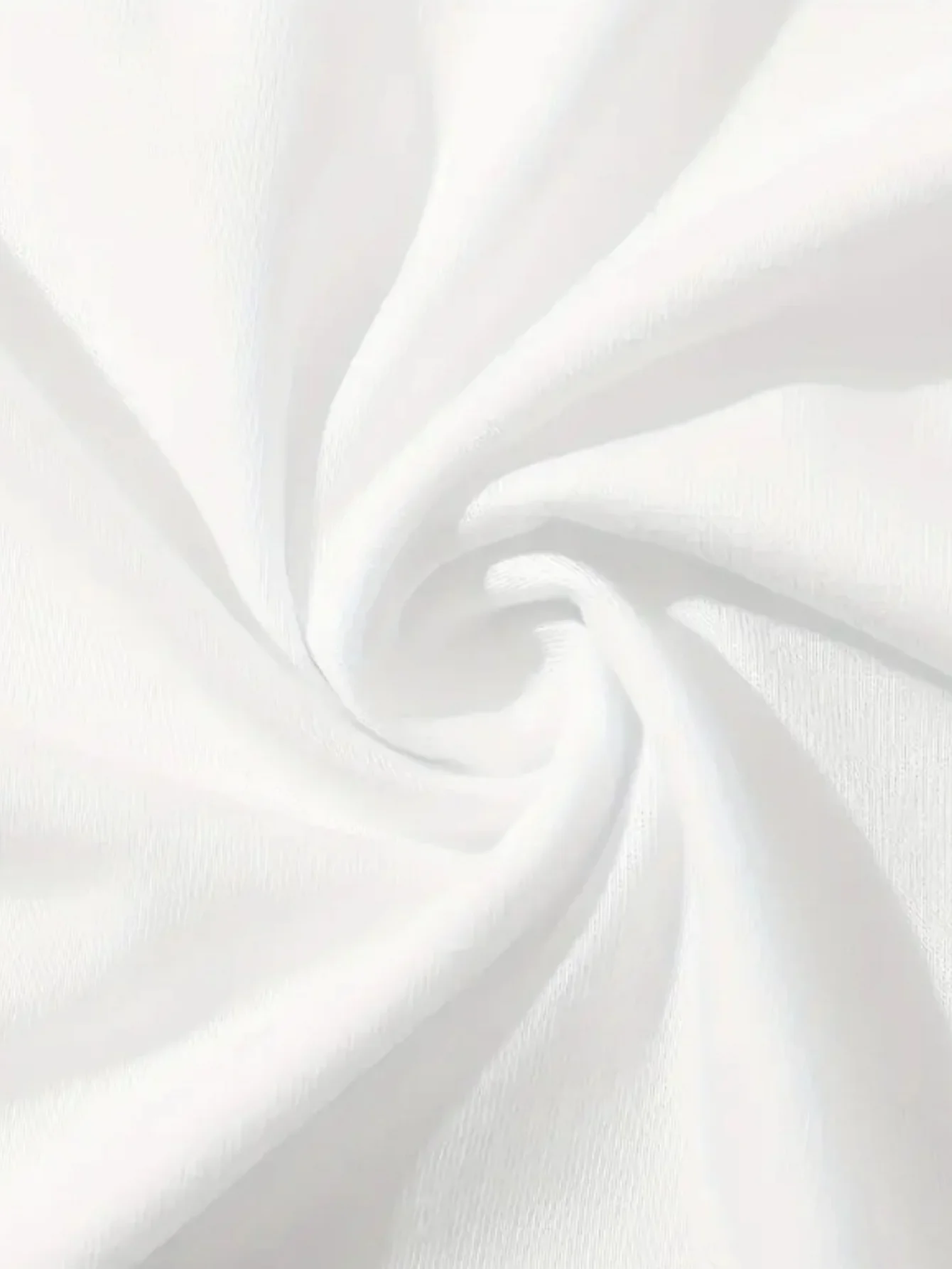 MINISO Damska koszulka z krótkim rękawem i nadrukiem anime na lato, idealna dla fanów anime i miłośników japońskiej animacji