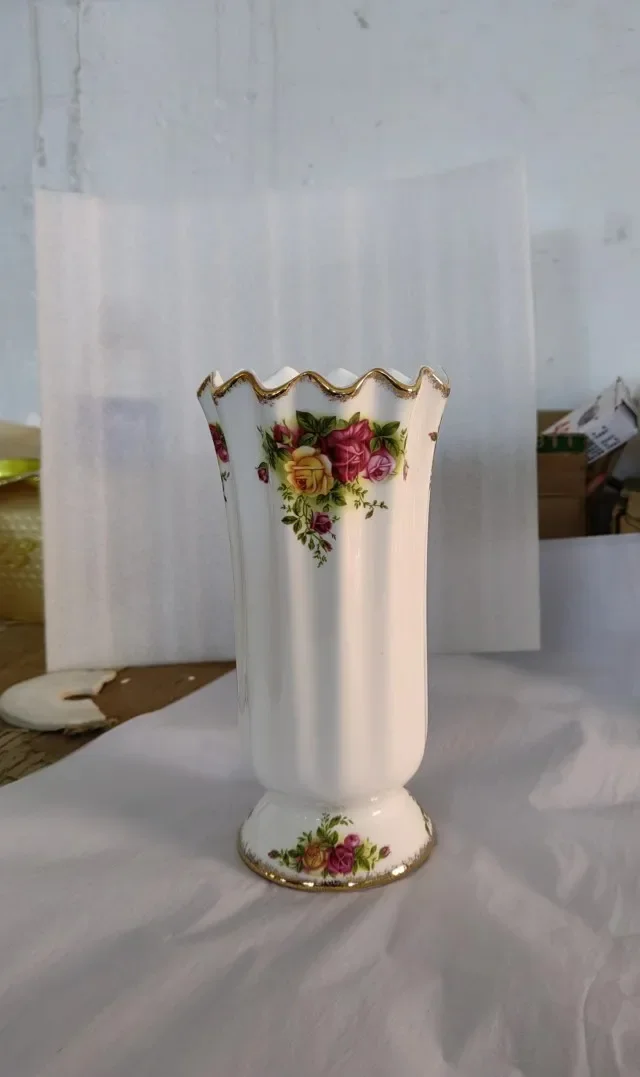 European Gold Rose Vase Flower Holder Wet and Dry Dual-Use Decoration Handmade Gold Old Town Rose Craft Ceramic Vase