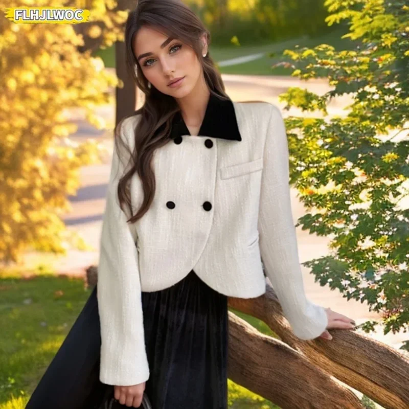 

Короткие маленькие пальто из шерстяной ткани с черными пуговицами, зимние новогодние милые повседневные короткие укороченные куртки в консервативном стиле для девочек, верхняя одежда