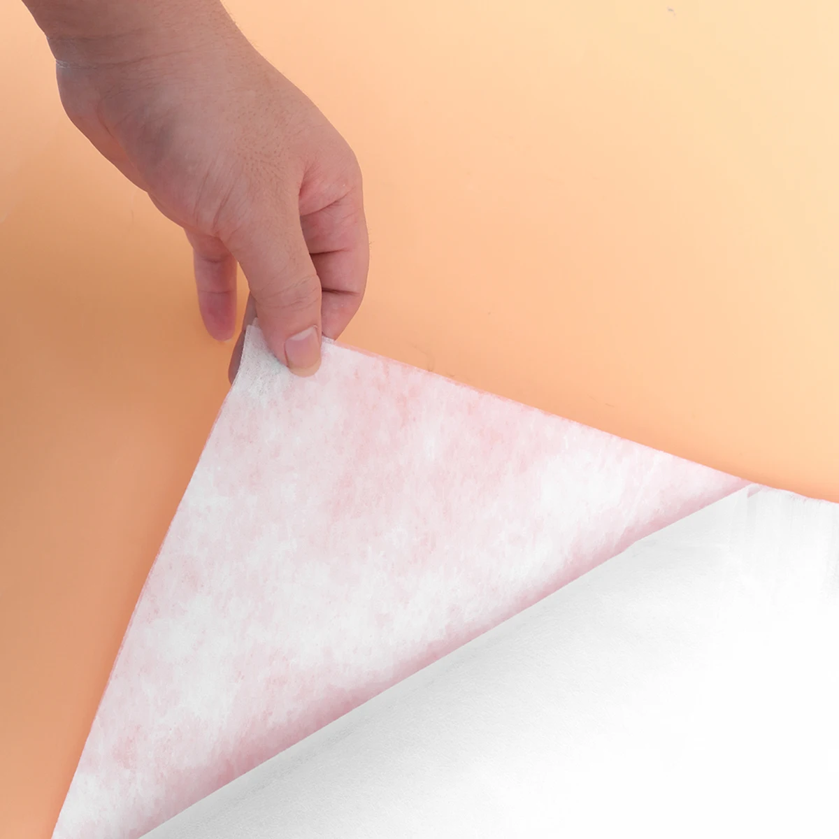 

100Pcs Bed Pillow Towel Cover for Facial Massage Non-Woven Silica Gel Surface Breathable Pad for Salon Sauna Bath White