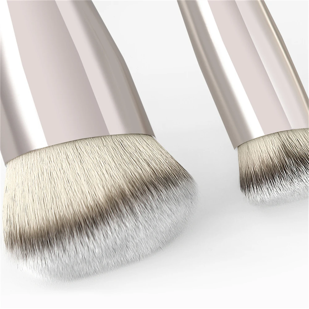 Zachte flexibele schuine hellingborstelkop voor Edge Surface Starlight Paint Application Frosted Concealer Makeup Tool zonder sporen