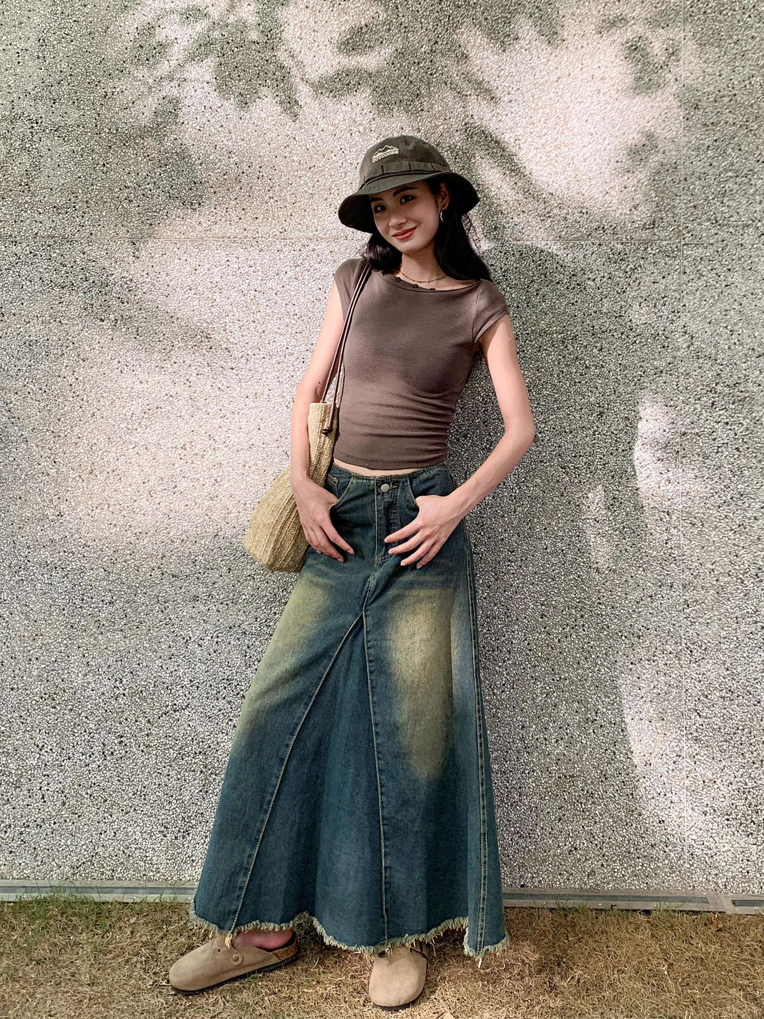 

LAZYZ Retro Distred Denim High Waist A-Line Midi Skirt Women Summer 2025 New Design Sensation f-length Skirts