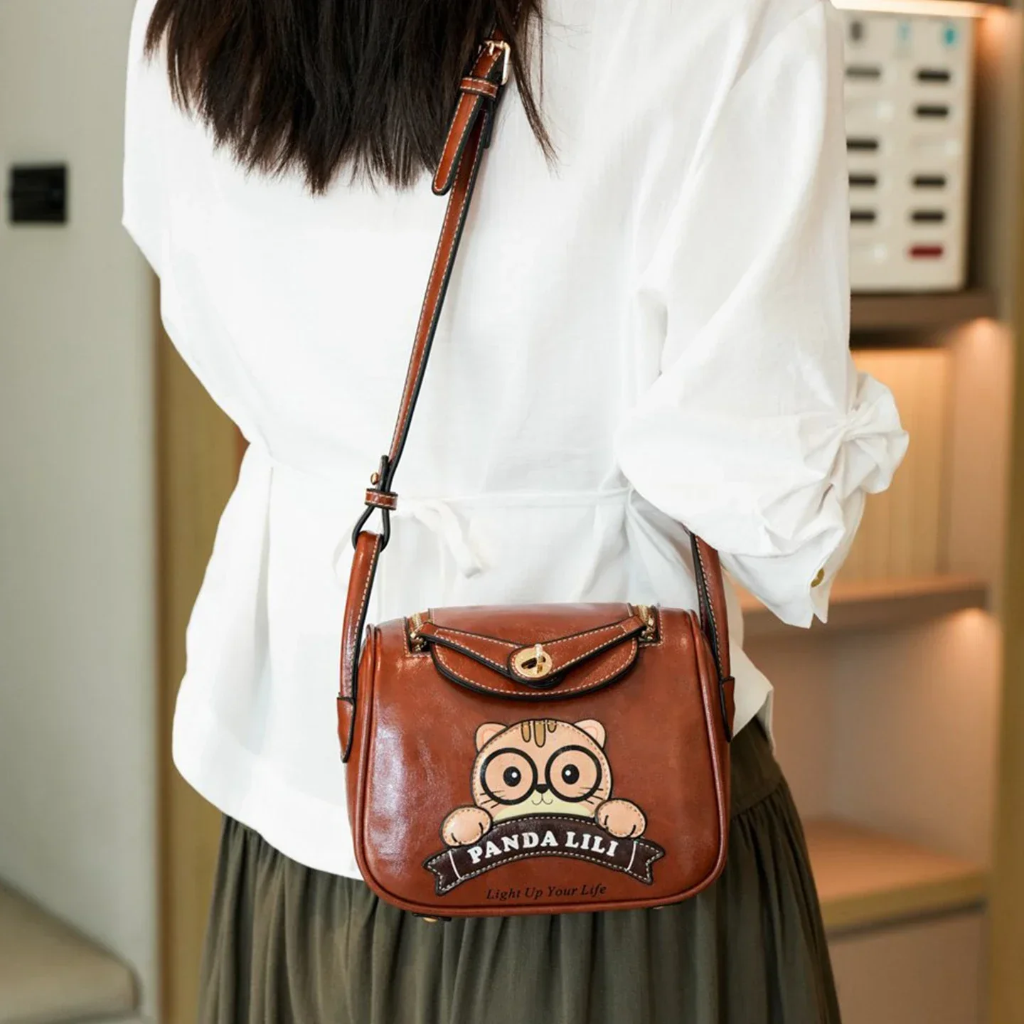Vintage Cartoon Cat Patch Crossbody Bag Women Aesthetic Cute Character Small Saddle Shaped Shoulder Purse Kawaii Brown PU Daily
