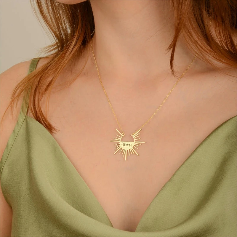 

Custom Sunburst Name Necklace Personalized Gold - Plated Chain Jewelry With Sun - Shaped Name Pendant Unique Fashion Necklaces