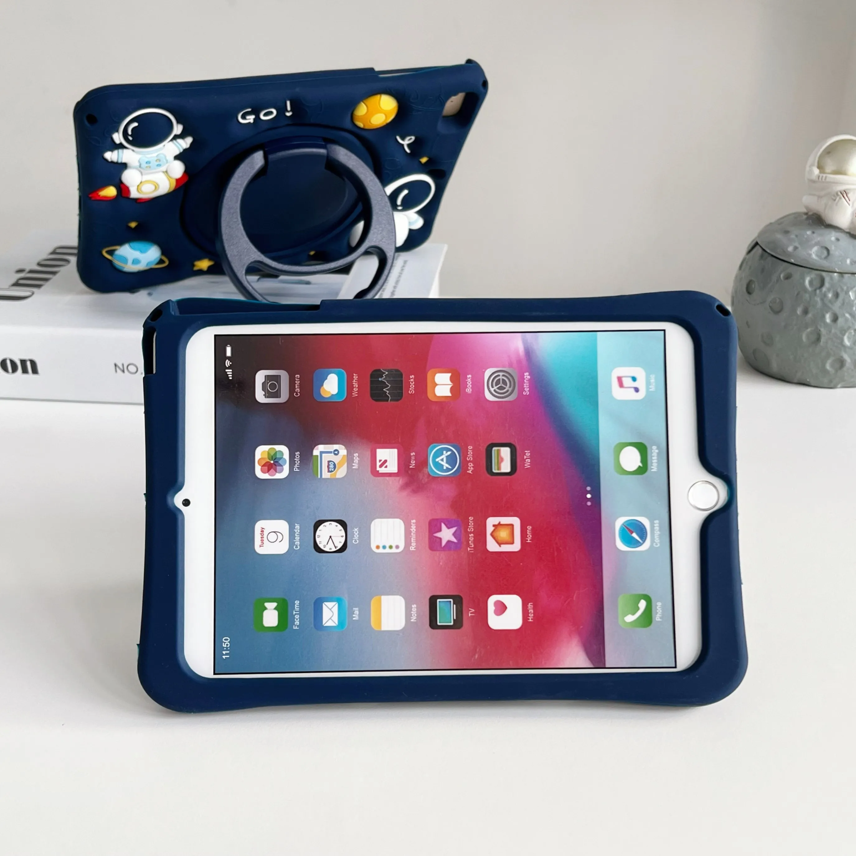 Case for Samsung Galaxy Tab A9 2023 SM-X110 X115 X117 Rotatable Stand Cover For A7 Lite 8.7 2021 T220 T225 Kids Cute Astronaut