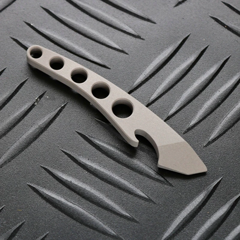 Outdoor Portable EDC Multi-functional Titanium Alloy Crowbar Bottle Opener Car Emergency Survival Window Breaking Tool