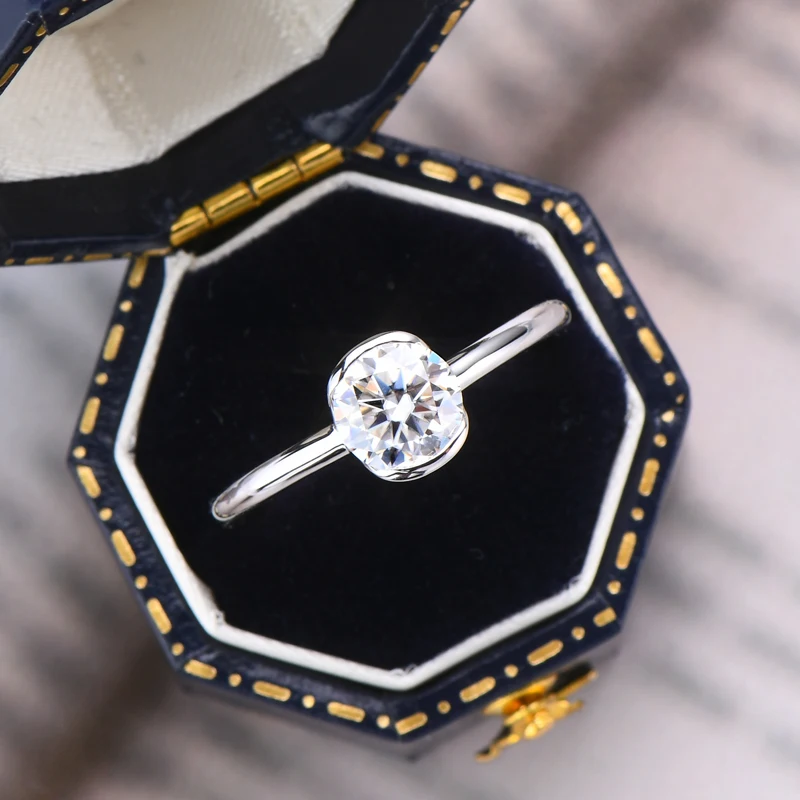 

6.5MM Solitaire Half Bezel Moissanite Ring 100% Real 925 Sterling Silver Engagement Rings for Woman Wedding Fine Jewelry Gifts